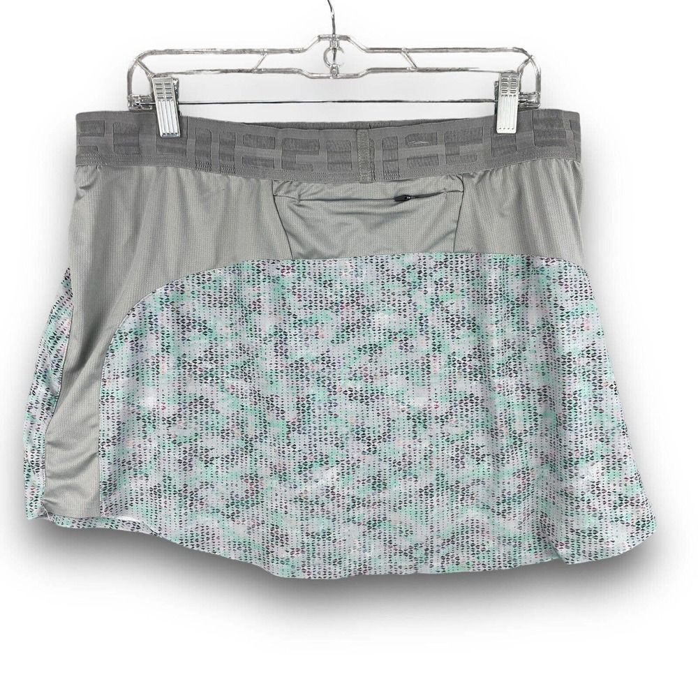 Gray Skort With Versatile Design - image 6